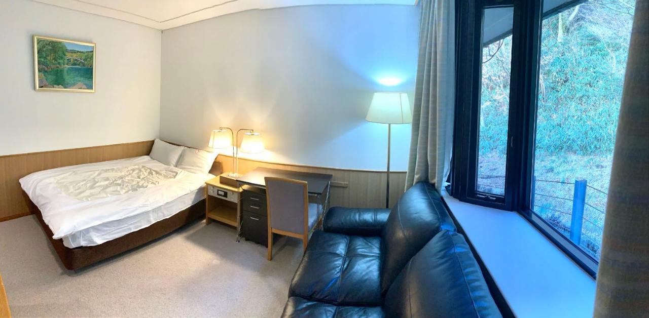 Hotel 箱根七福荘 4*
